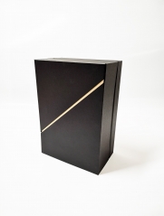 Black texture paper Double door Shaped wine box