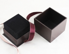 Custom design products packaging small jewelry box