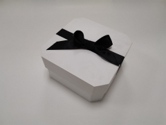 FSC Custom Luxury Packaging Box Coated Paper Bow Tie Gift Box