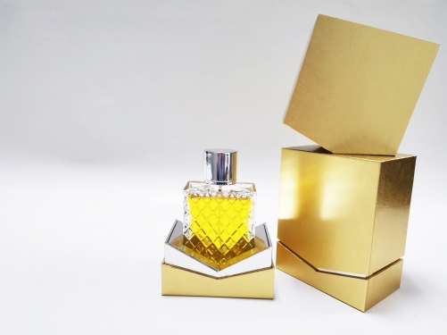 FSC Luxury Custom Golden Emboss Paper Wedding Favors Gift Box Perfume Box Packaging