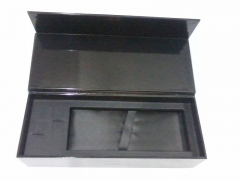 Uncover pen box